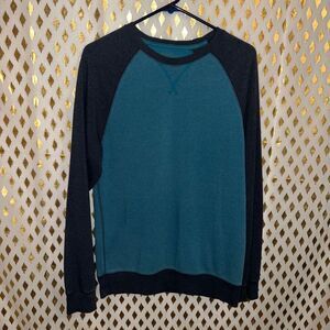 Levi’s sweater men’s size S
